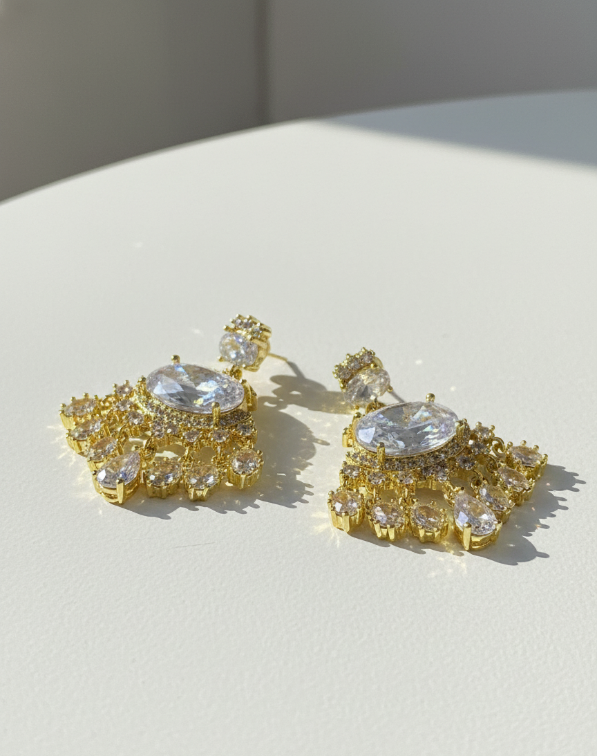 ✨💎 Radiant Halo Round Studs – Premium Chandelier Earrings | Silver & Gold 🌟👰